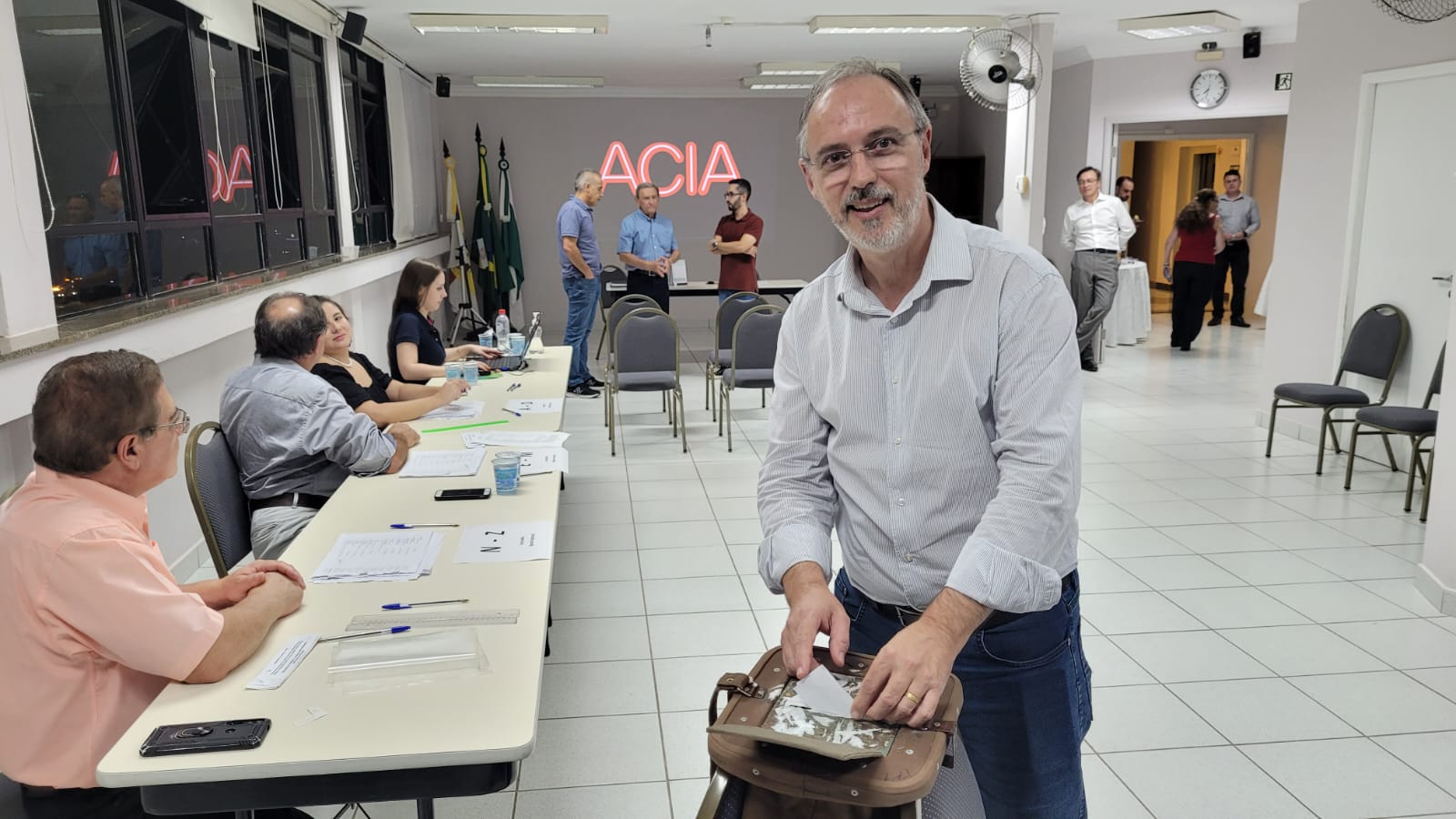 Faganello é reeleito presidente da ACIA