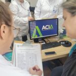 Estudantes de Enfermagem do Cerávolo vacinam equipe da ACIA