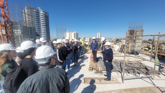 Centro Empresarial ACIA recebe visita de alunos de Engenharia da UTFPR