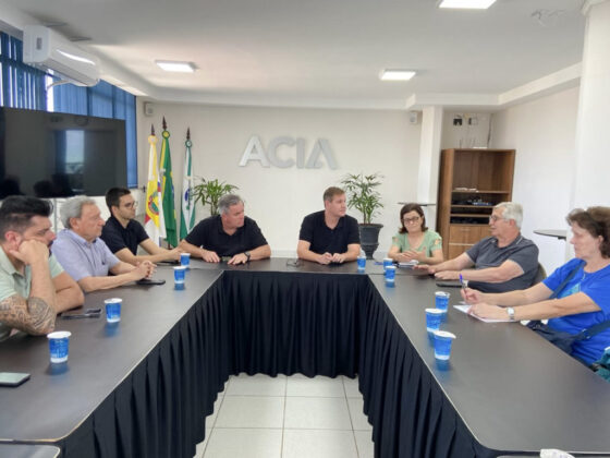 Prefeitura de Apucarana lança concurso de vitrines natalinas com premiação de R$ 10 mil